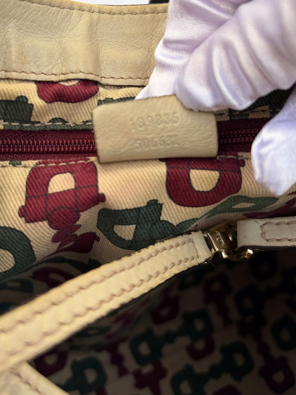 Gucci Beige D-Ring Large Hobo Tote Bag